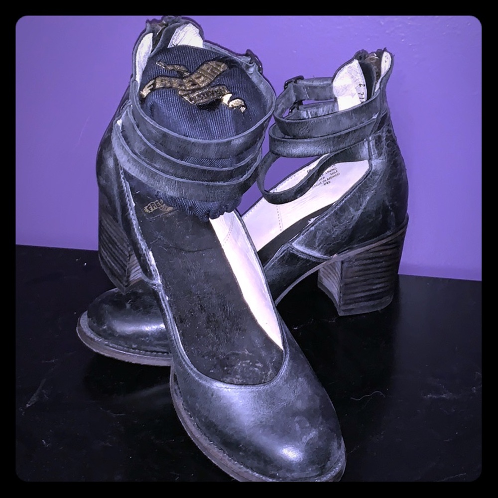Freebird by Steven Randi size 11 women’s black
